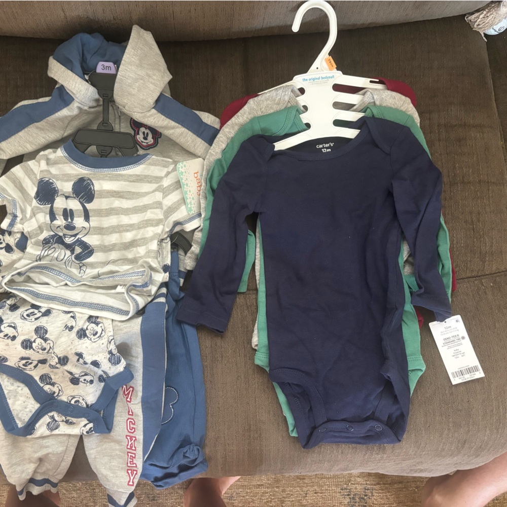 NWT Lot of baby/kids clothes